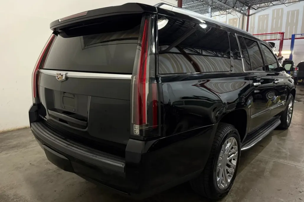 2016 Cadillac Escalade ESV Standard Sport photo 1