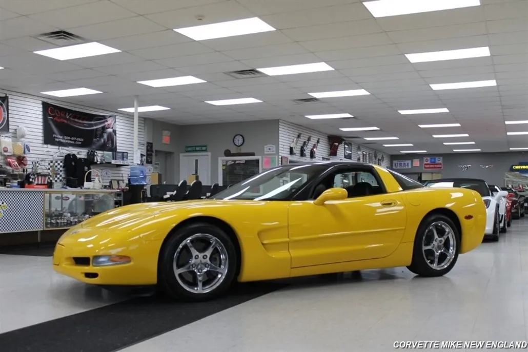 2003 Chevrolet Corvette Coupe photo 1