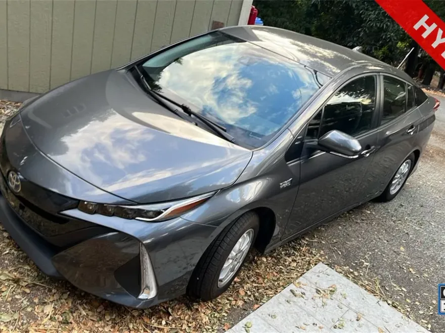 2022 Toyota Prius Prime photo 1