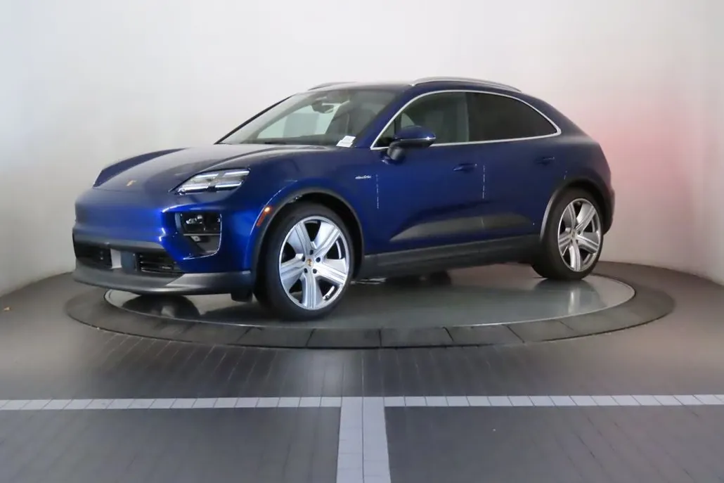 2024 Porsche Macan 4 Electric photo 1