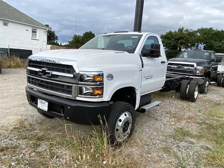 2024 Chevrolet Silverado 5500HD Work Truck photo 1