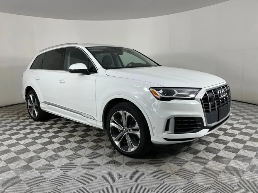 2022 Audi Q7 55 Premium Plus photo 1