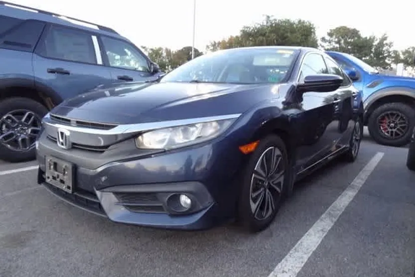 2016 Honda Civic EX-T photo 1