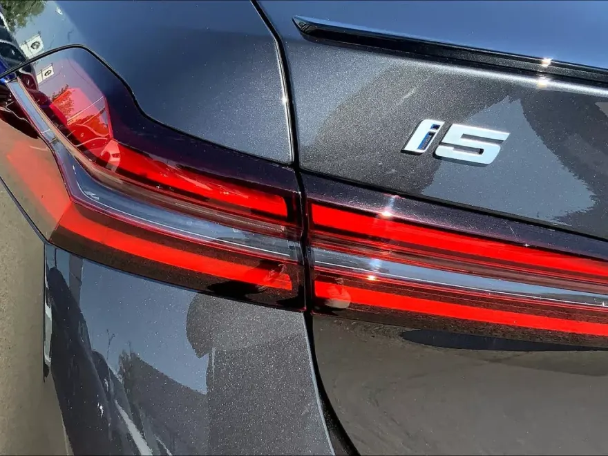 2025 Bmw i5 M60 photo 14