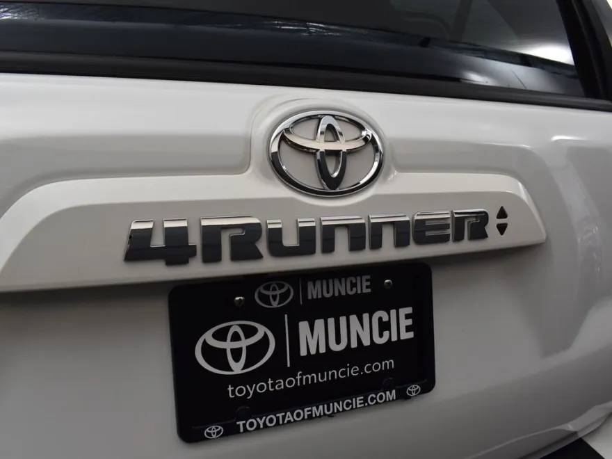 2024 Toyota 4Runner SR5 photo 12