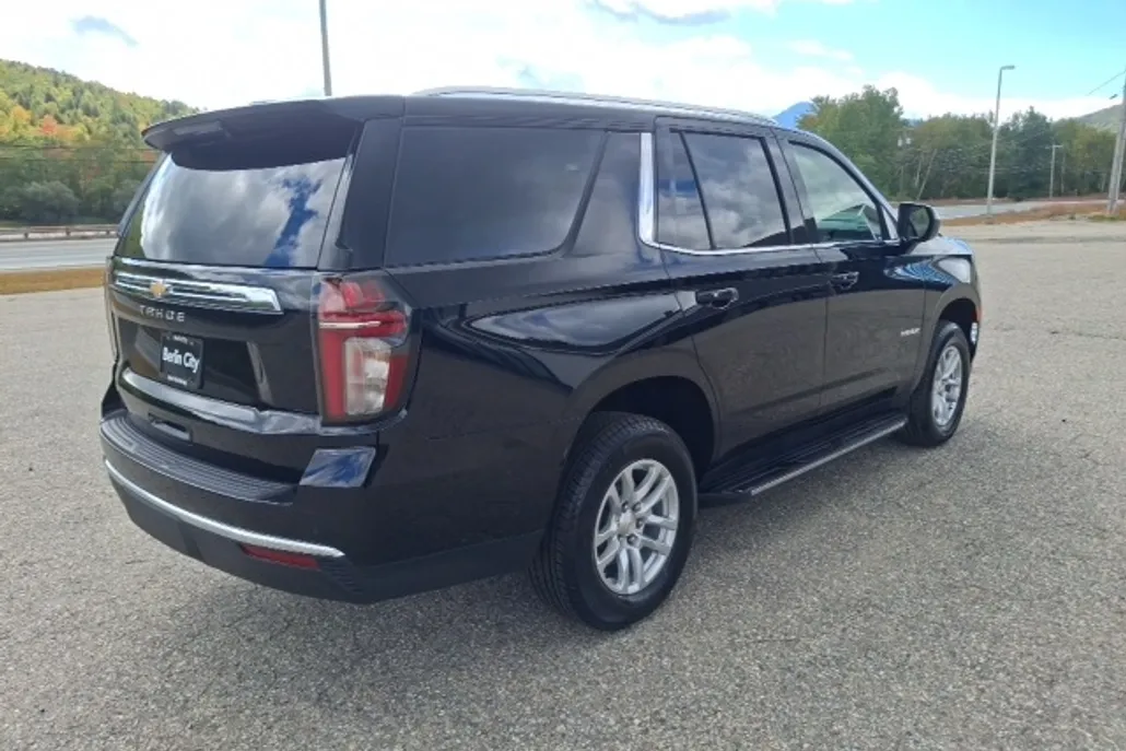 2023 Chevrolet Tahoe LS photo 1
