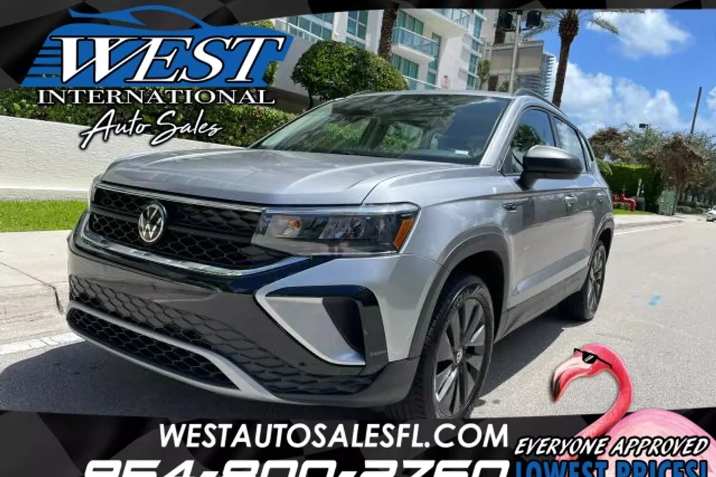 2024 Volkswagen Taos photo 1