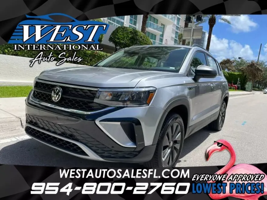 2024 Volkswagen Taos photo 1