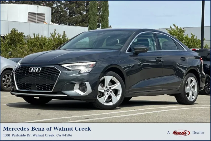 2023 Audi A3 Premium Plus 40 TFSI Quattro photo 1