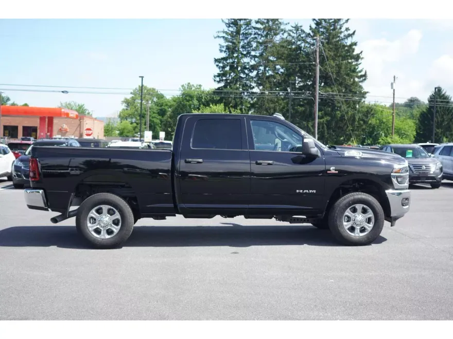 2025 Ram 2500 Big Horn photo 1