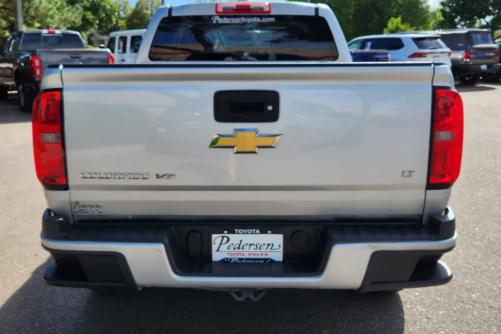 2017 Chevrolet Colorado LT photo 1
