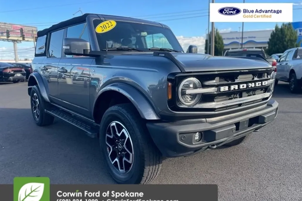 2022 Ford Bronco Outer Banks photo 1