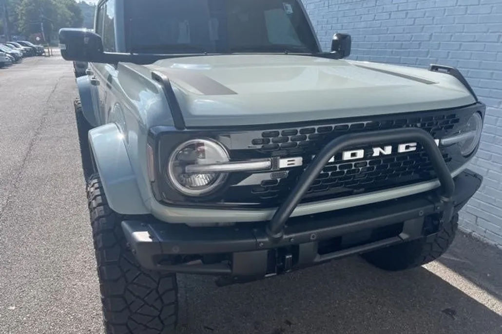 2021 Ford Bronco First Edition photo 1