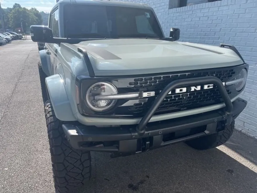 2021 Ford Bronco First Edition photo 1