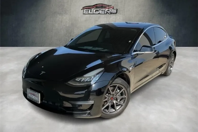 2019 Tesla Model 3 Long Range photo 1