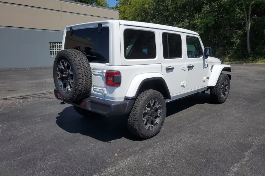 2025 Jeep Wrangler Sahara photo 1