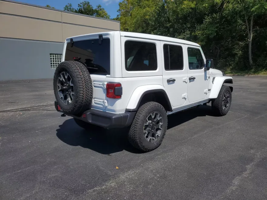2025 Jeep Wrangler Sahara photo 1