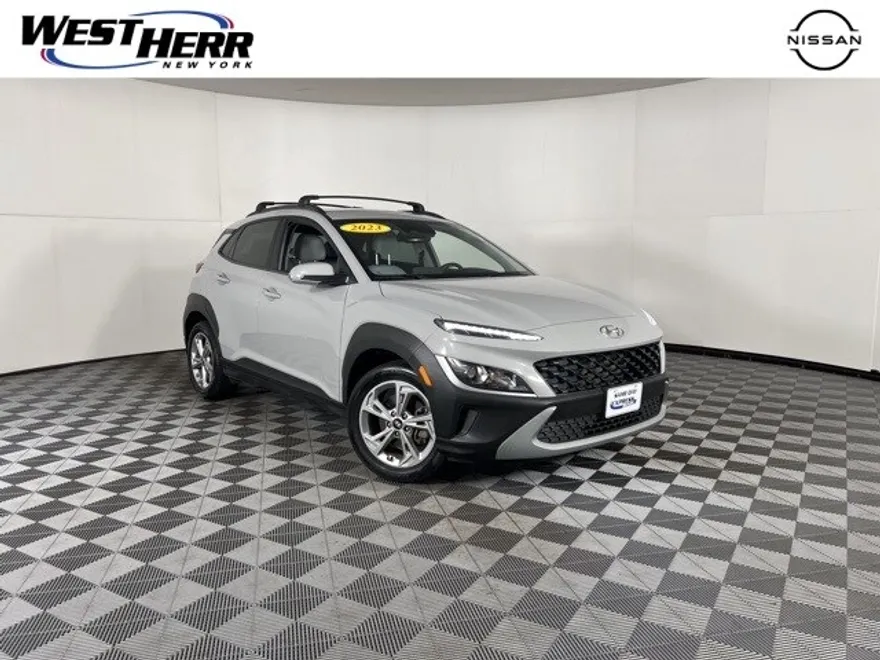 2023 Hyundai Kona SEL photo 1