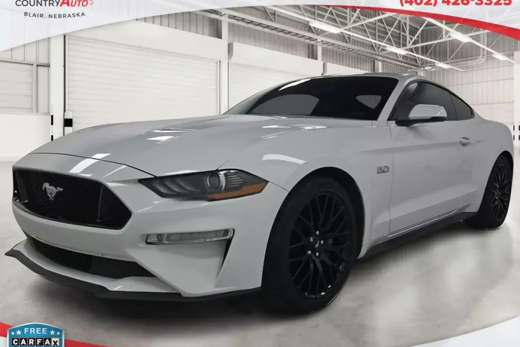 2021 Ford Mustang GT photo 1