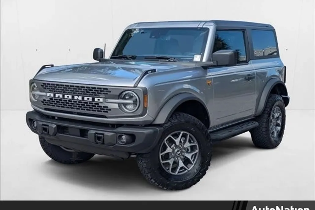 2023 Ford Bronco Badlands photo 1