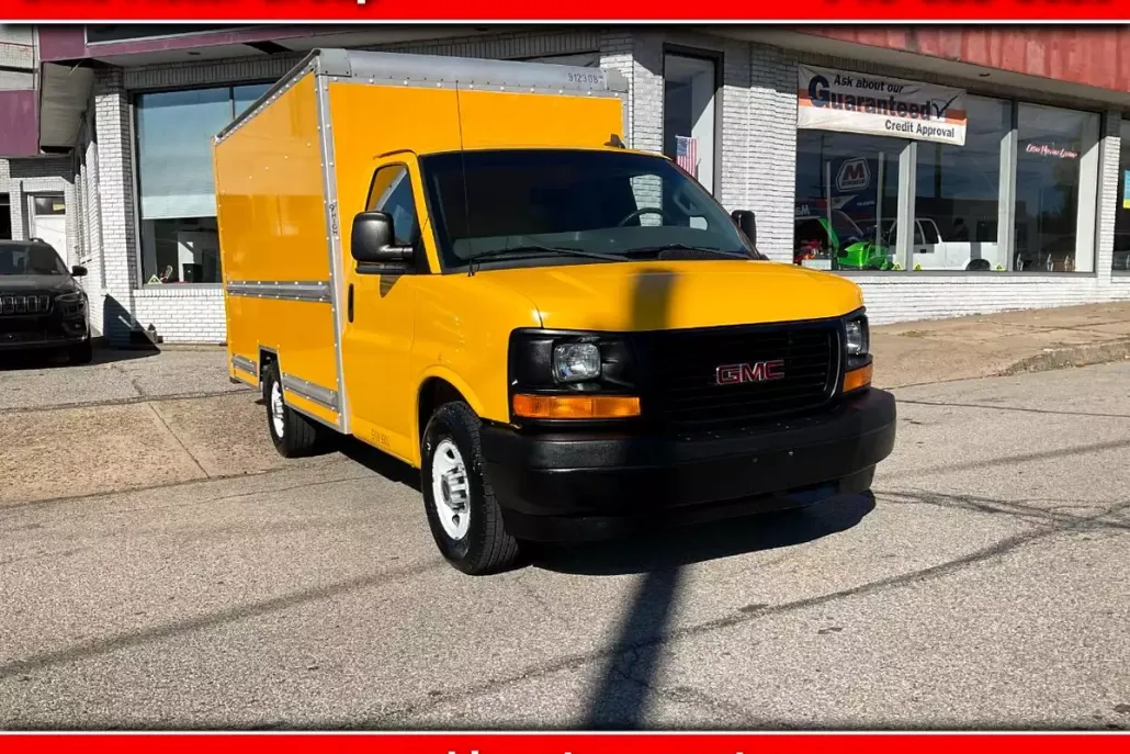 2017 Gmc Savana photo 1