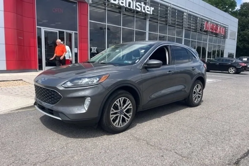2022 Ford Escape SEL photo 1