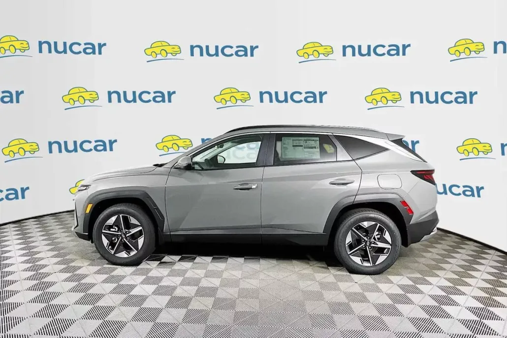 2025 Hyundai Tucson SEL photo 1
