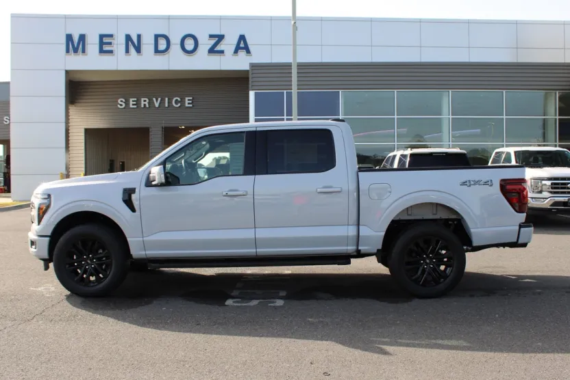 2025 Ford F-150 Lariat photo 1