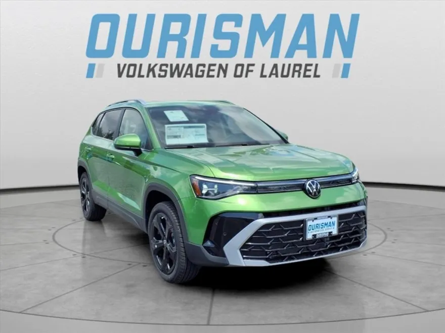 2025 Volkswagen Taos SEL photo 1