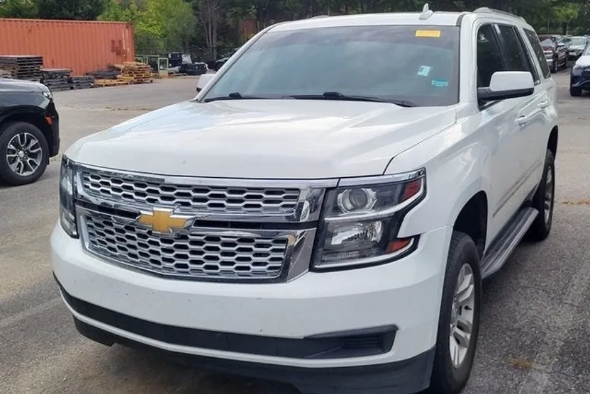 2018 Chevrolet Tahoe LT photo 1