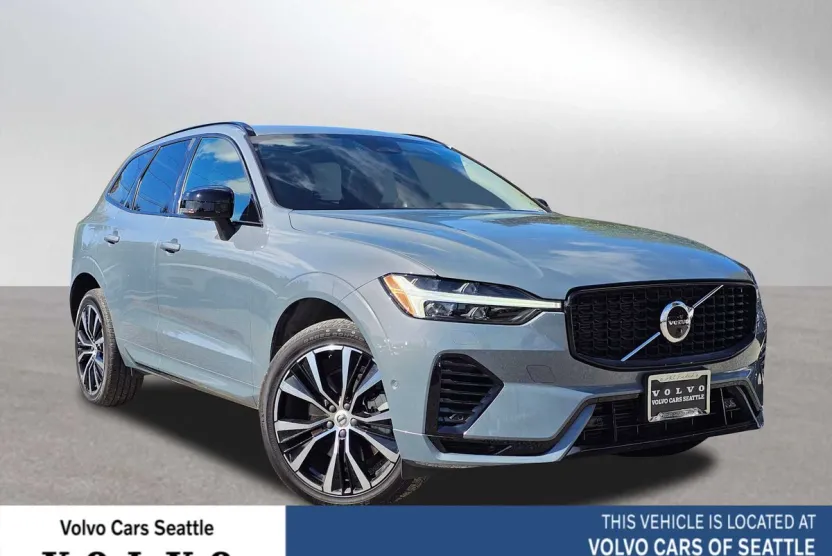 2023 Volvo XC60 Recharge Hybrid Ultimate photo 1