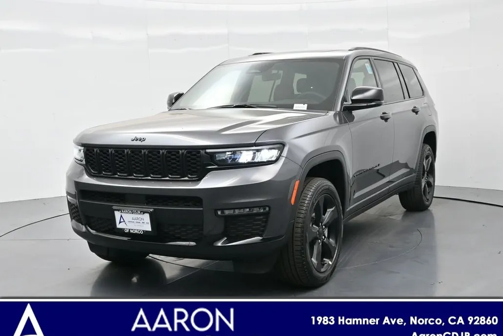 2025 Jeep Grand Cherokee Limited photo 1