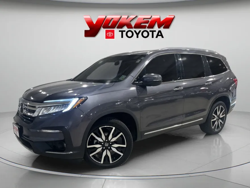 2022 Honda Pilot Touring photo 1
