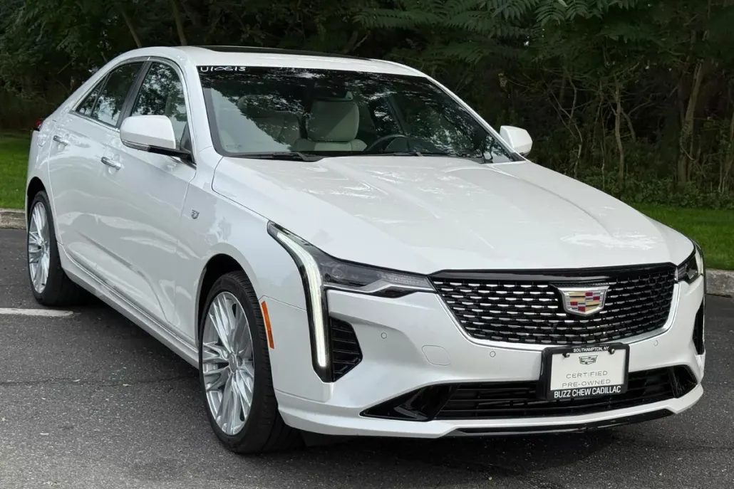 2023 Cadillac CT4 Premium Luxury photo 1