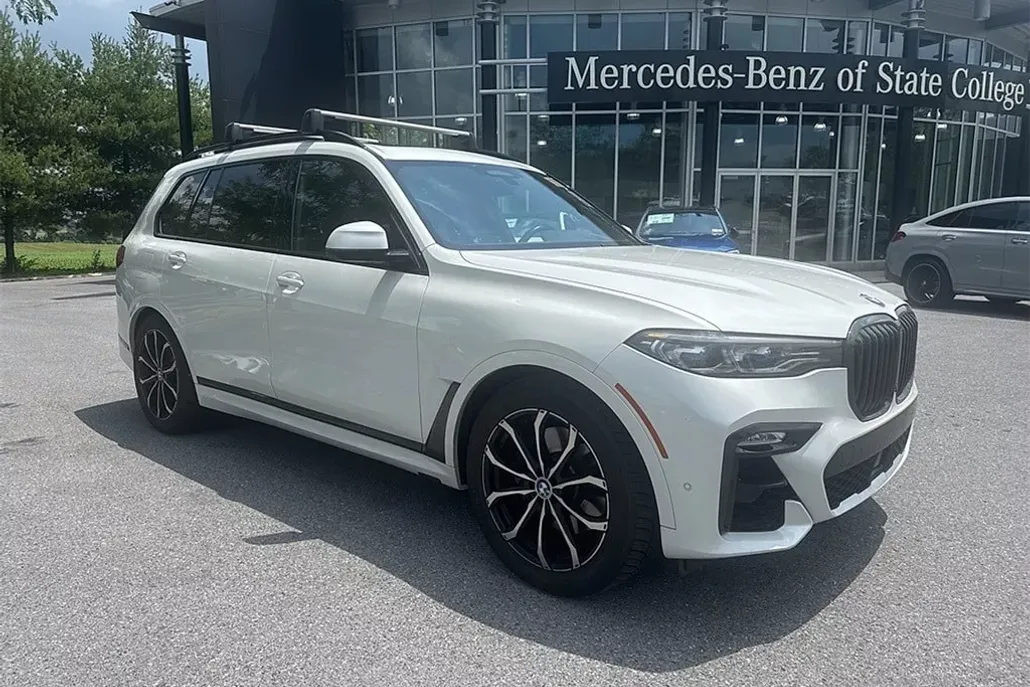 2021 Bmw X7 M50i photo 1