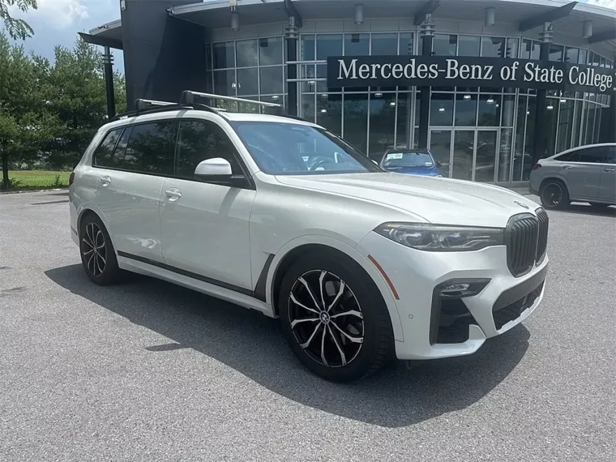 2021 Bmw X7 M50i photo 1