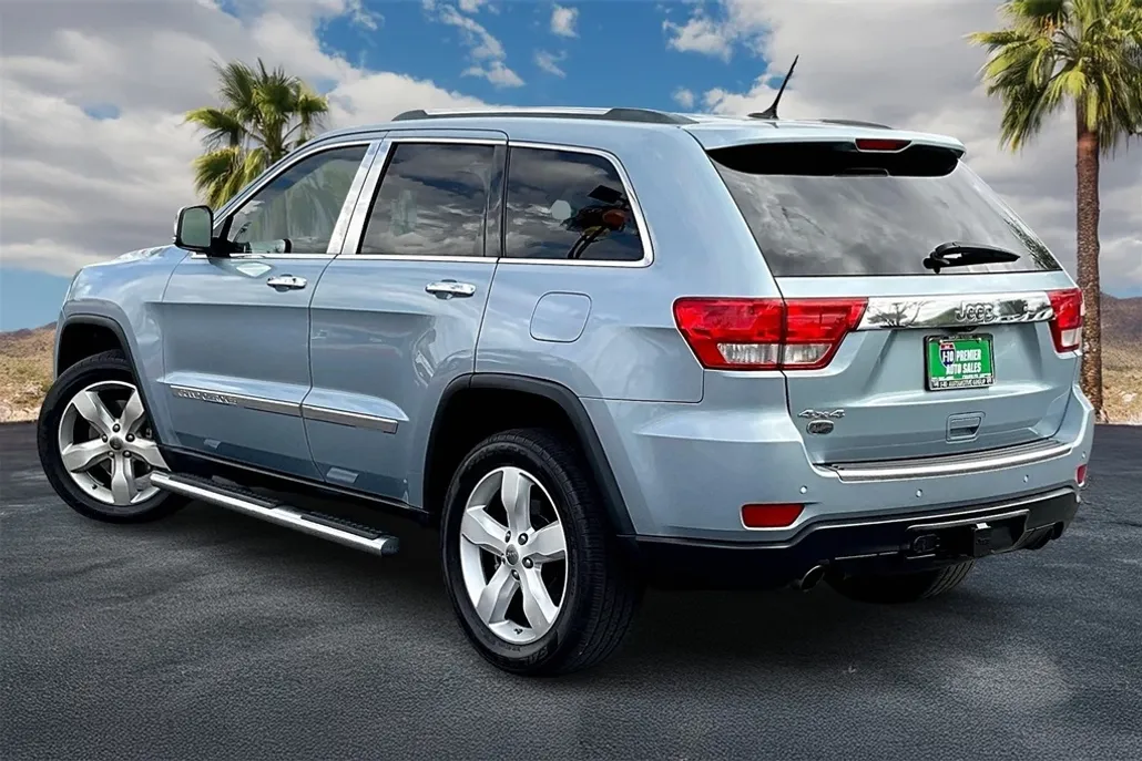 2013 Jeep Grand Cherokee Overland photo 1