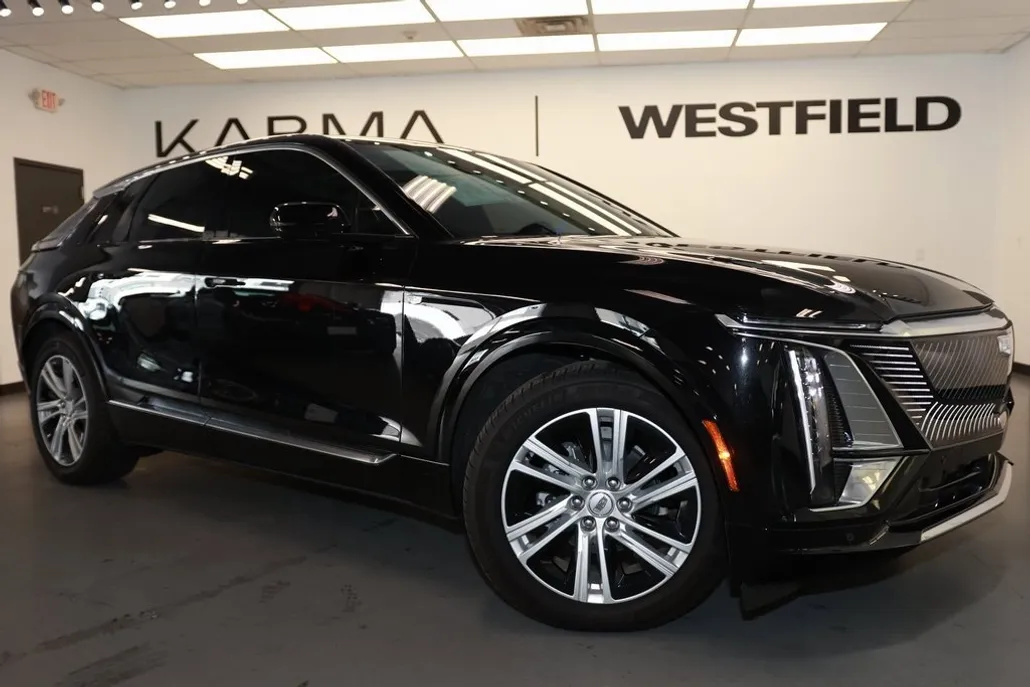 2024 Cadillac Lyriq Tech photo 1