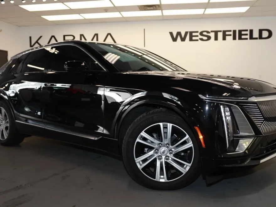 2024 Cadillac Lyriq Tech photo 1