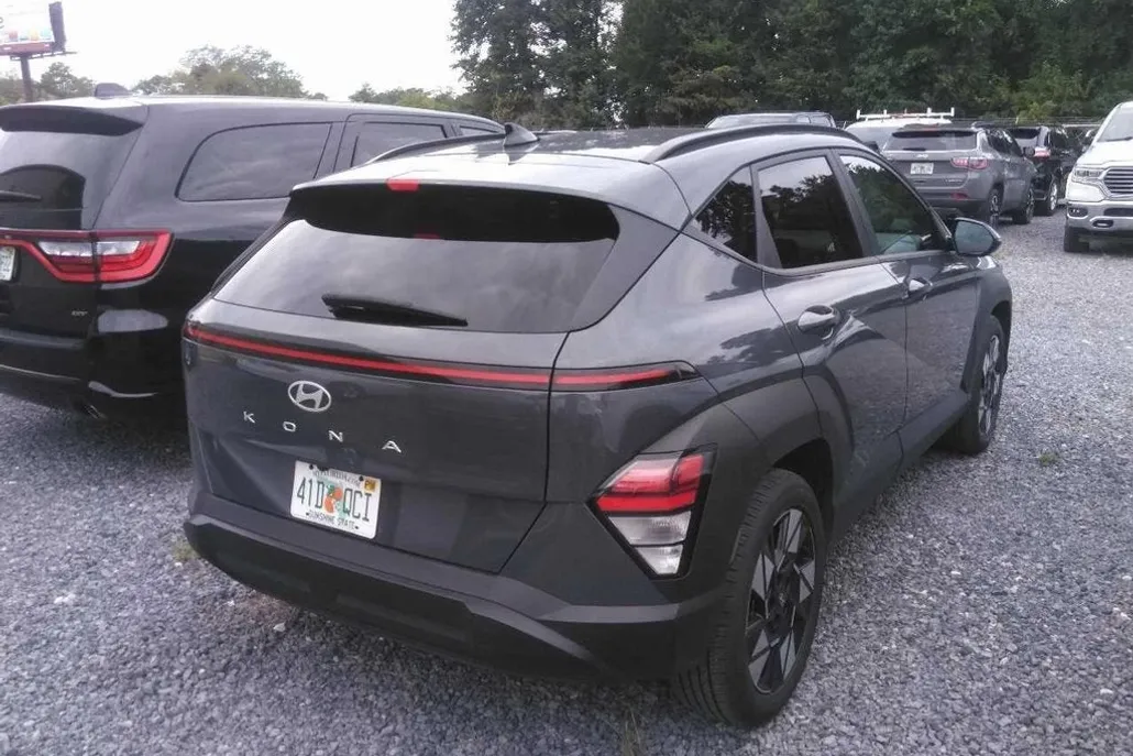 2024 Hyundai Kona SEL photo 1
