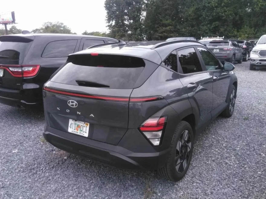 2024 Hyundai Kona SEL photo 1