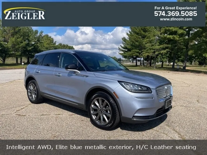 2022 Lincoln Corsair Standard photo 1