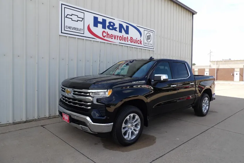 2026 Chevrolet Silverado 1500 LTZ photo 1