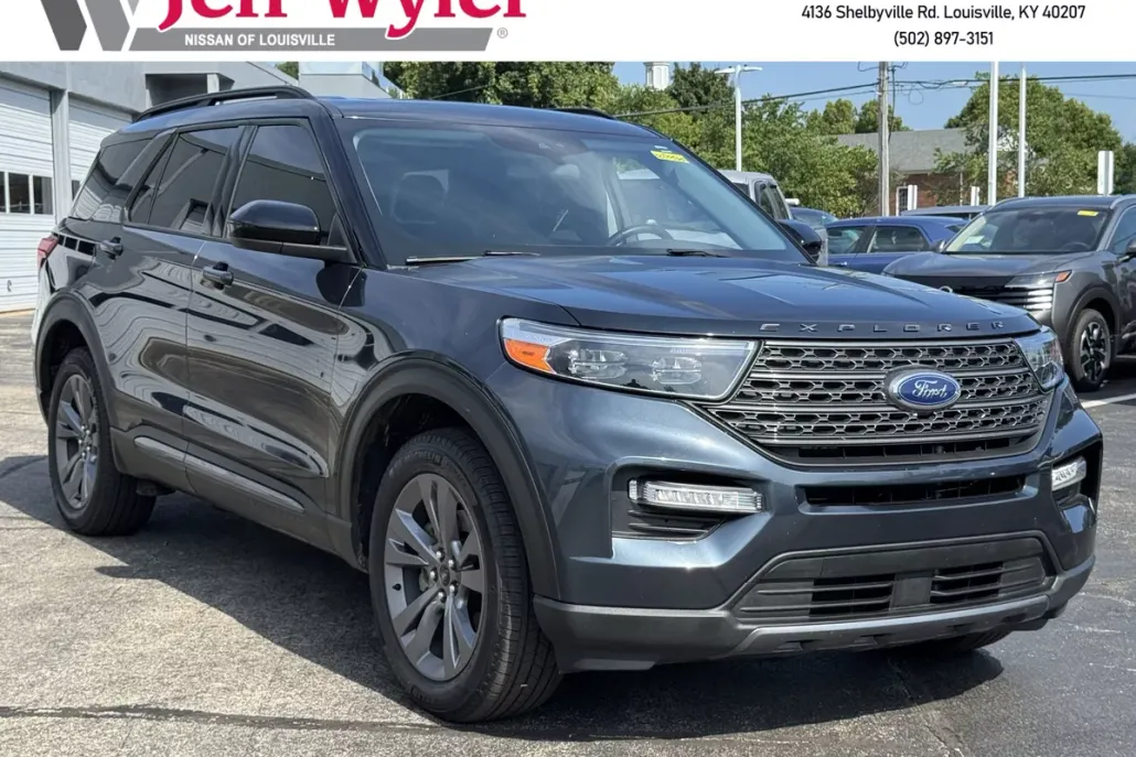 2022 Ford Explorer XLT photo 1