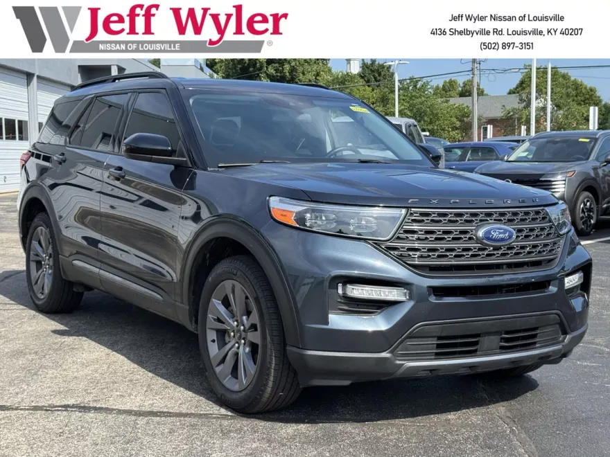 2022 Ford Explorer XLT photo 1
