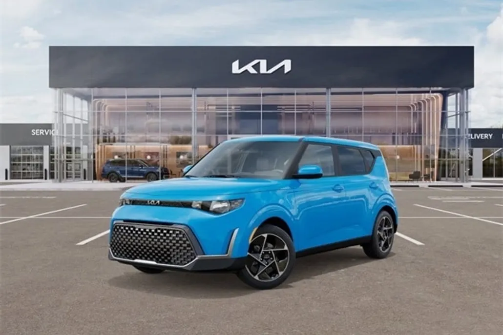 2025 Kia Soul EX photo 1
