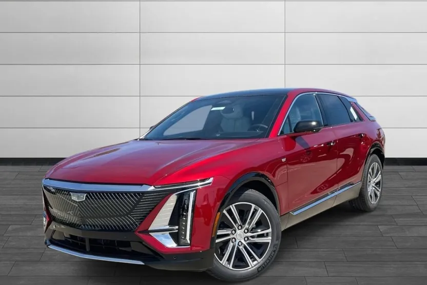 2026 Cadillac Lyriq Luxury photo 1
