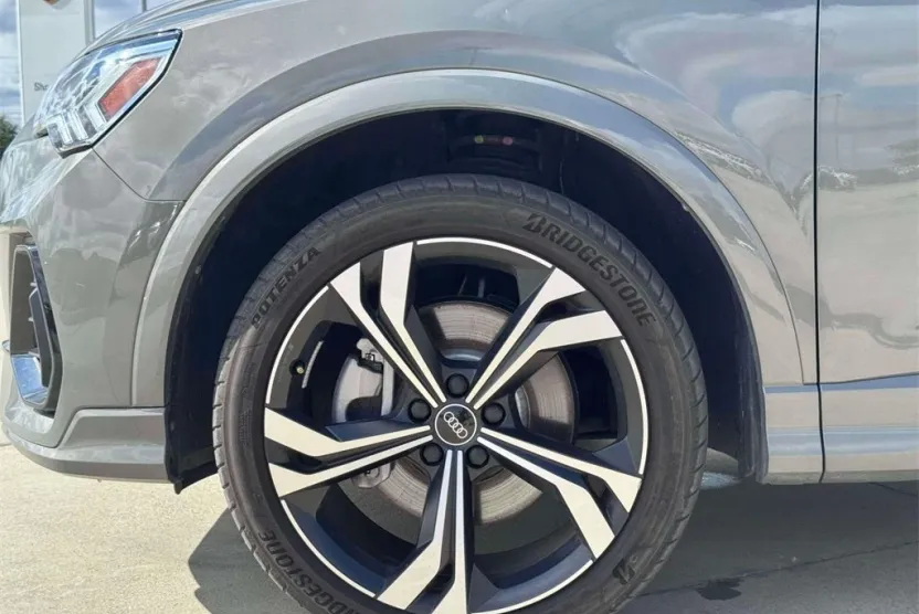 2023 Audi Q3 Premium Plus S line photo 1