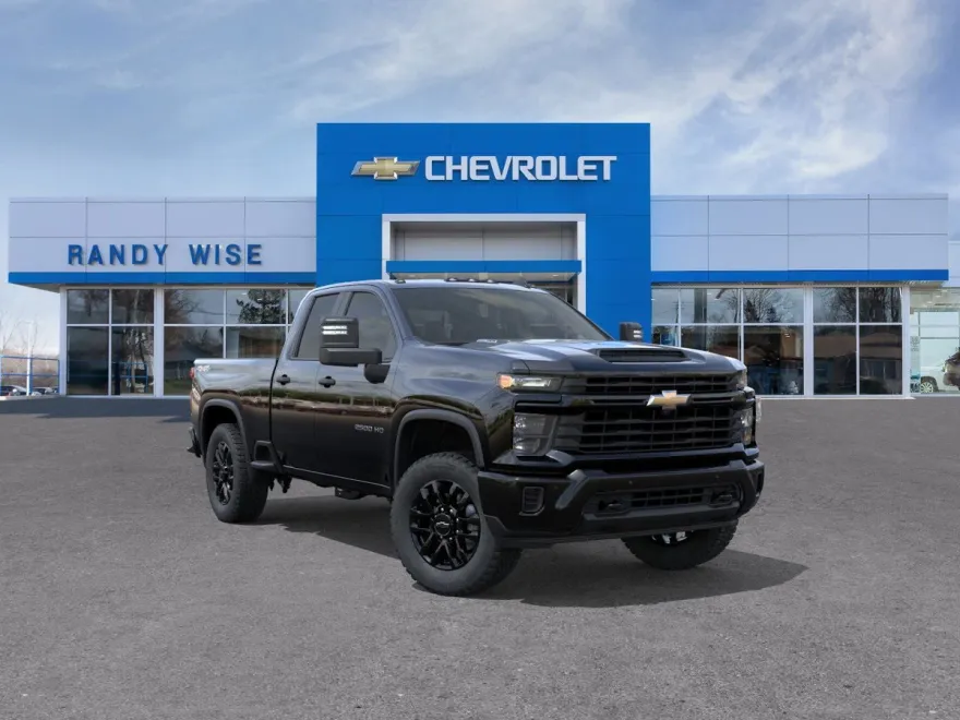 2025 Chevrolet Silverado 2500HD Custom photo 1