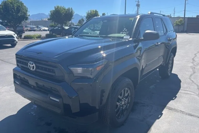 2025 Toyota 4Runner SR5 photo 1